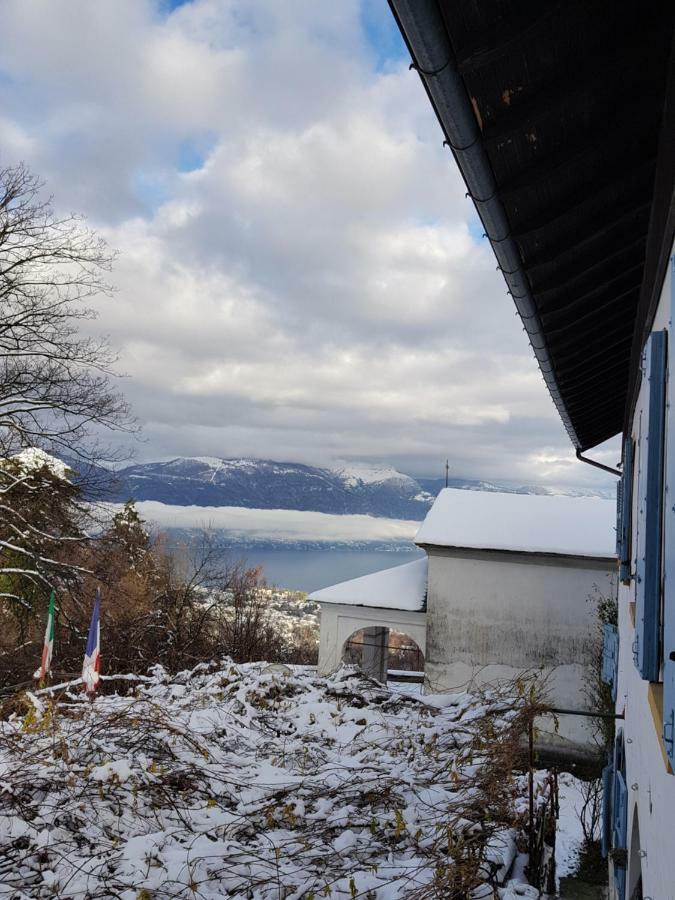 B&B Il Gatto Nero Castelveccana Luaran gambar